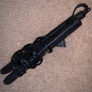 Black Revlon Hair Straightener